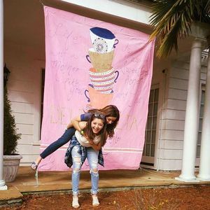 Meet your Posher, Phoebe